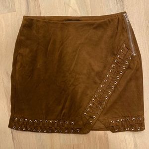 Camel brown mini suede skirt with lace